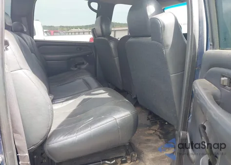 2002 Chevrolet Silverado 2500Hd из США, поврежденный, VIN 1GCHK23U42F215243